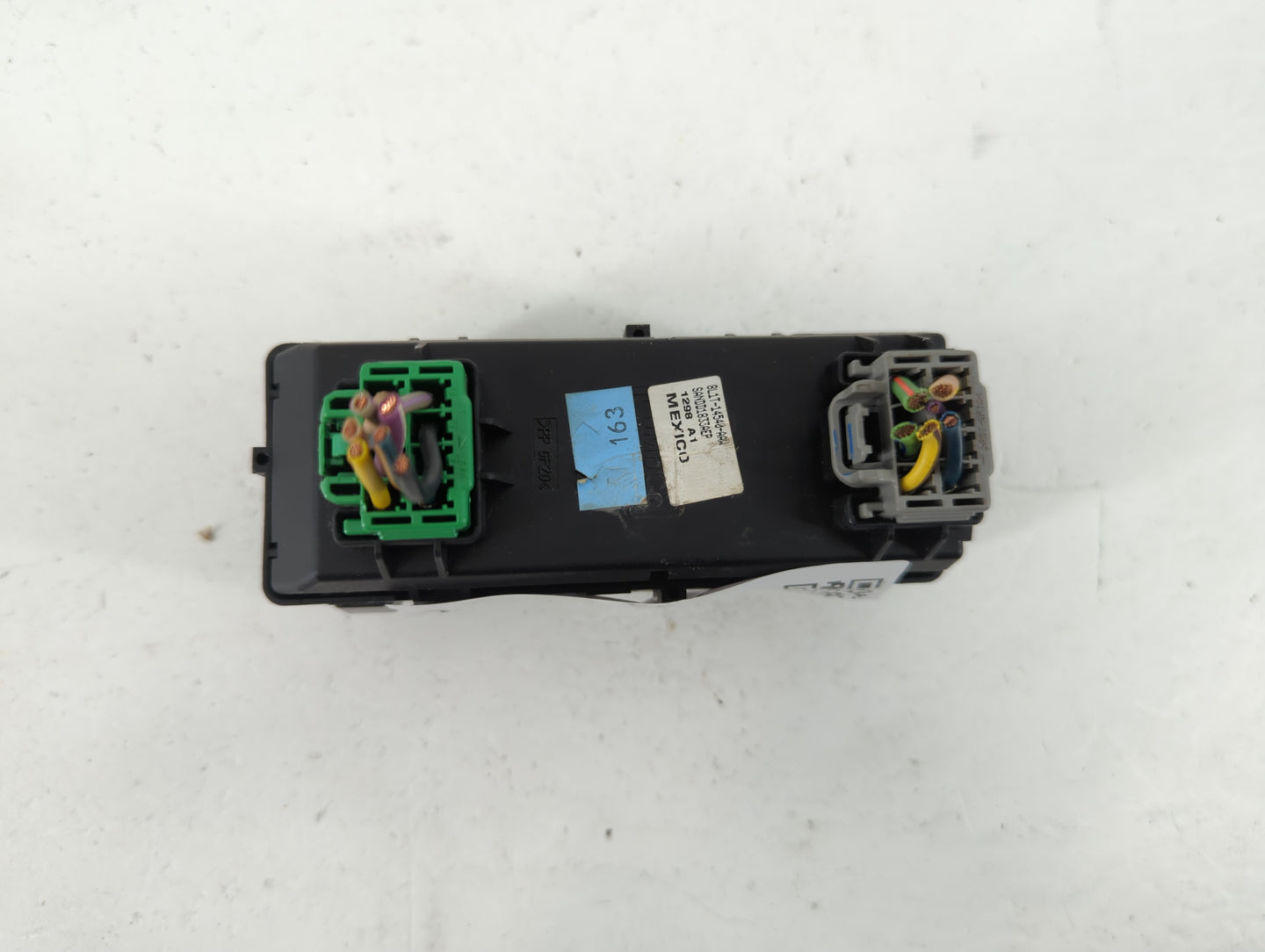 2008-2010 Ford Explorer Master Power Window Switch Replacement Driver Side Left P/N:8L1T-14540-AAW Fits OEM Used Auto Parts 