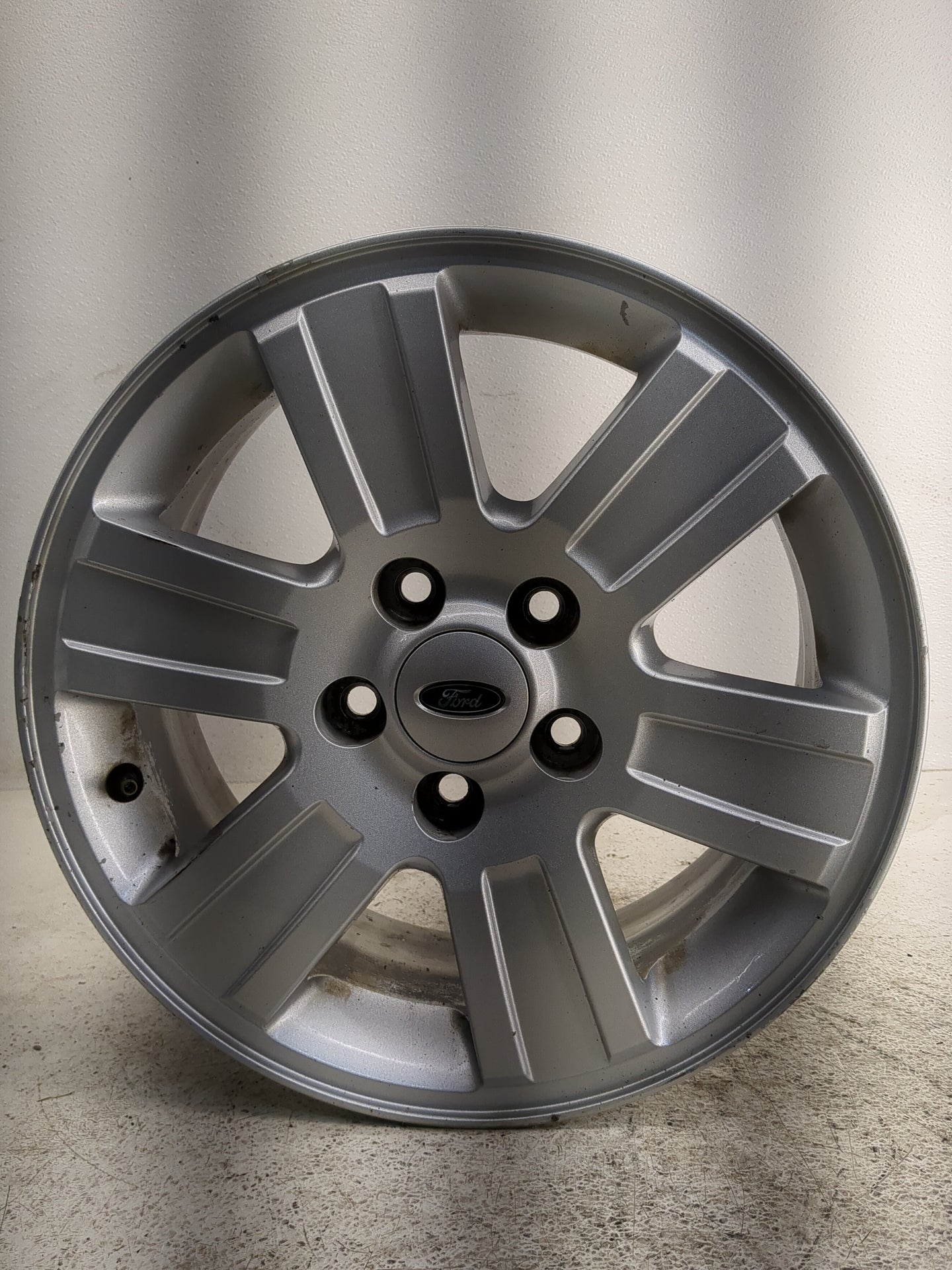 2007-2010 Ford Explorer Oem Wheel Rim - Oemusedautoparts1.com