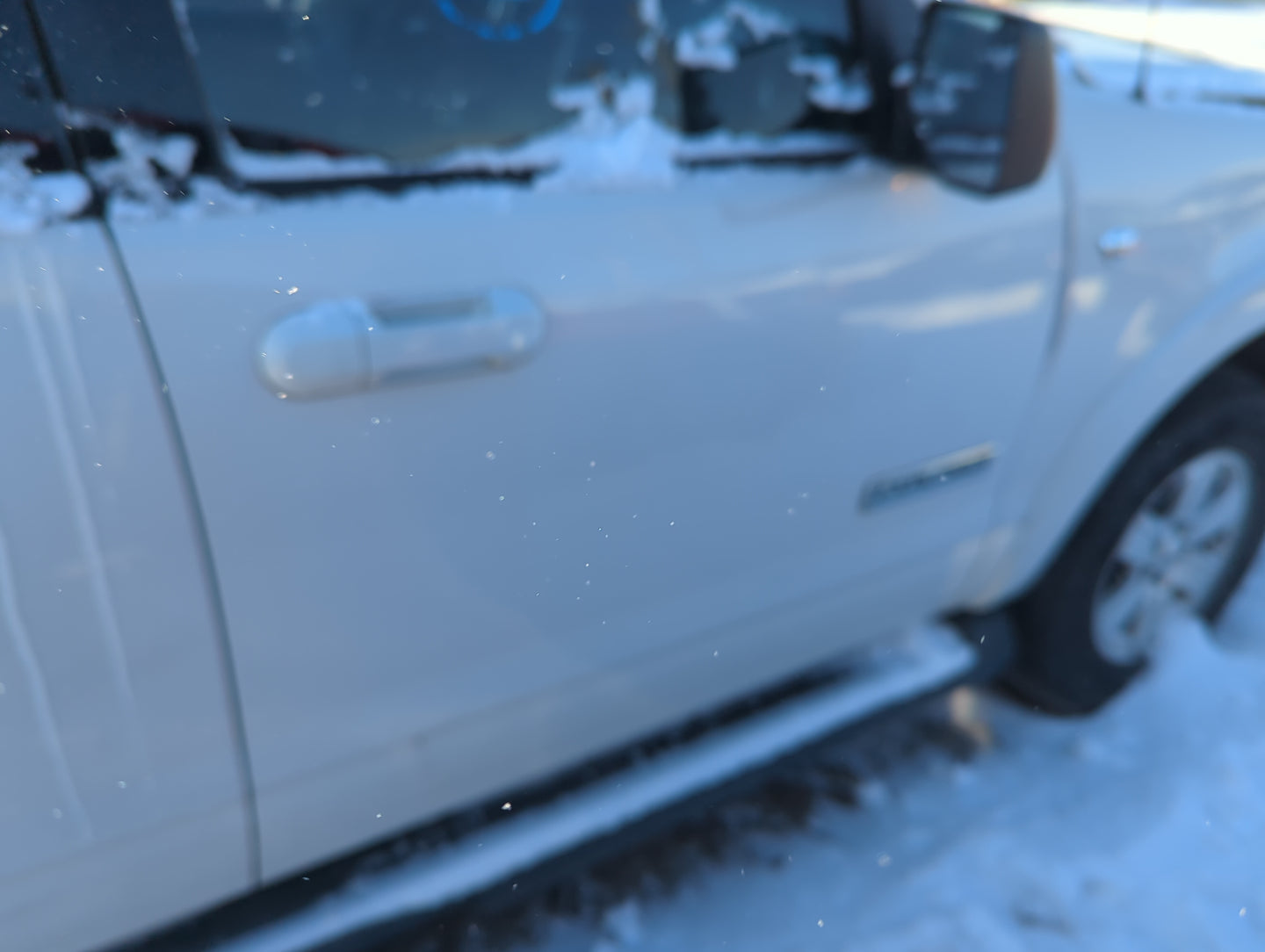 2006-2010 Ford Explorer Passenger Front Door Oem - Oemusedautoparts1.com