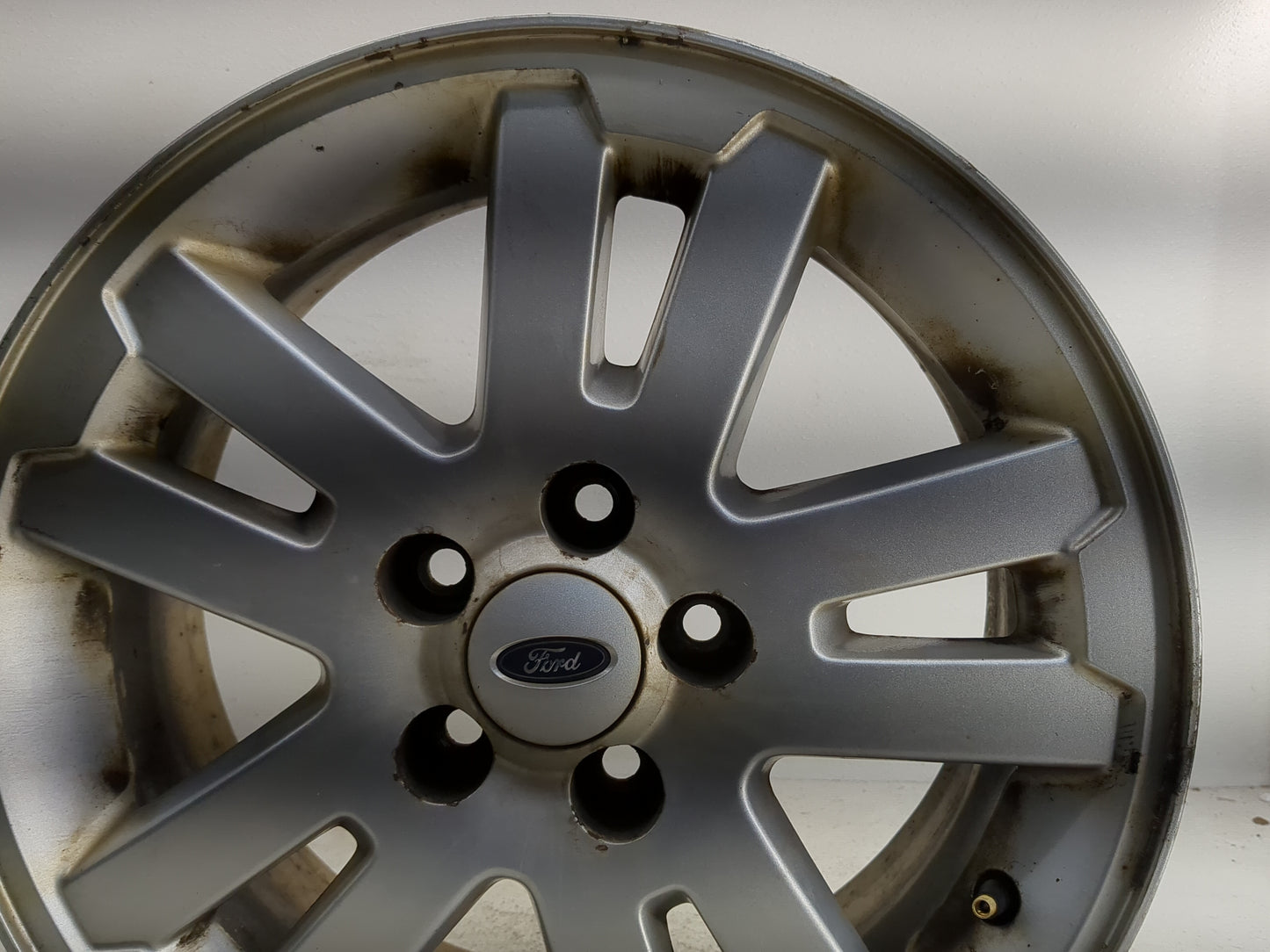 2006-2010 Ford Explorer Oem Wheel Rim 1367134 - Oemusedautoparts1.com