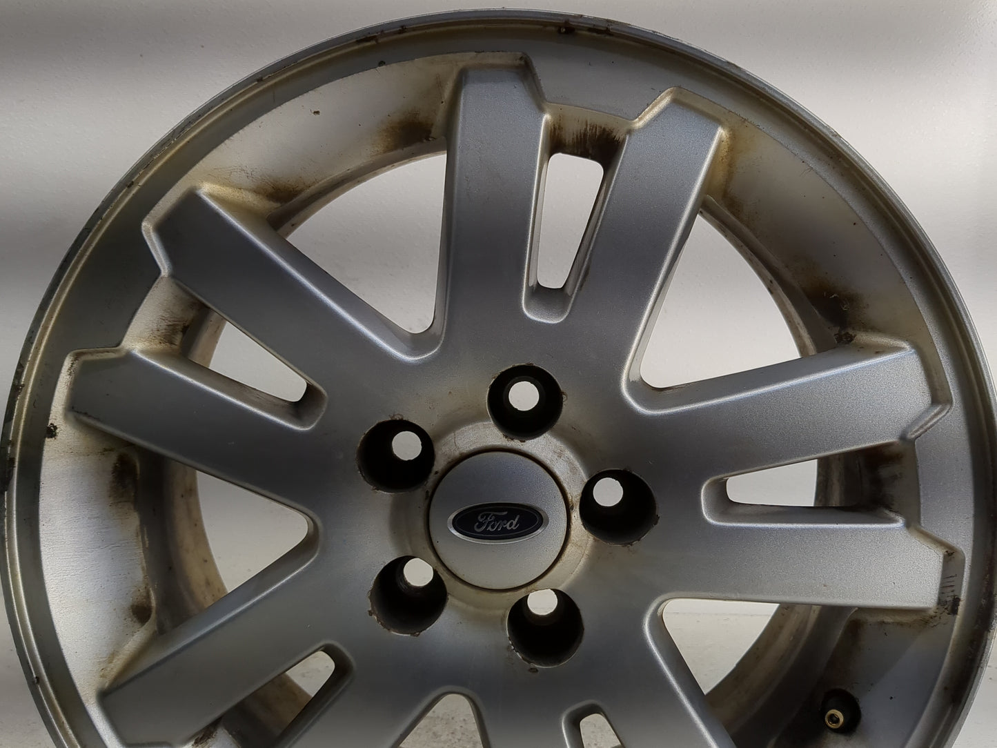 2006-2010 Ford Explorer Oem Wheel Rim 1367134 - Oemusedautoparts1.com