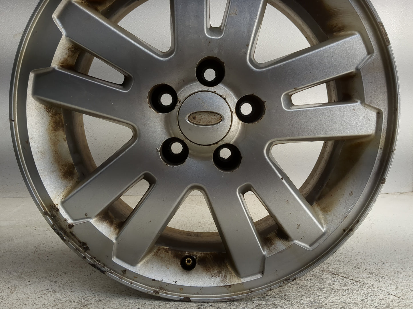 2006-2010 Ford Explorer Oem Wheel Rim 1367135 - Oemusedautoparts1.com