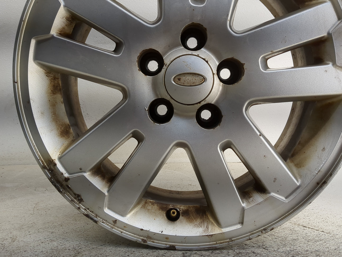 2006-2010 Ford Explorer Oem Wheel Rim 1367135 - Oemusedautoparts1.com
