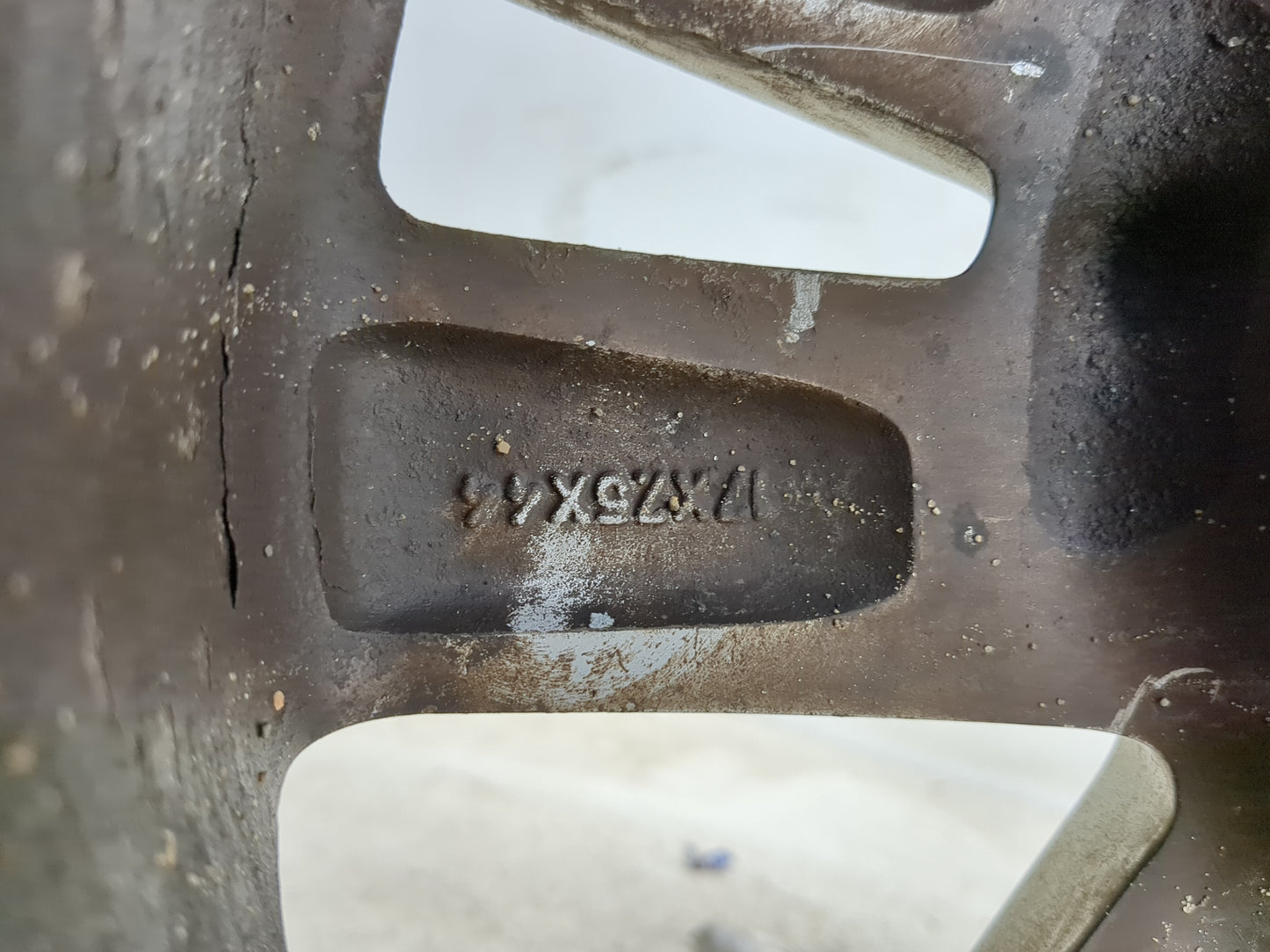 2006-2010 Ford Explorer Oem Wheel Rim 1367136 - Oemusedautoparts1.com