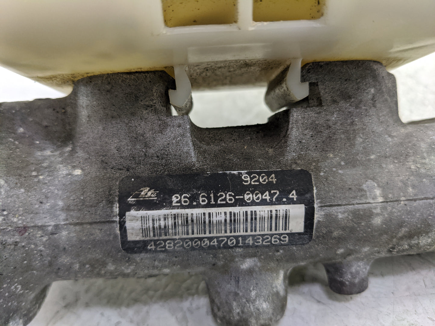 2006-2010 Ford Explorer Brake Master Cylinder 1376287 - Oemusedautoparts1.com