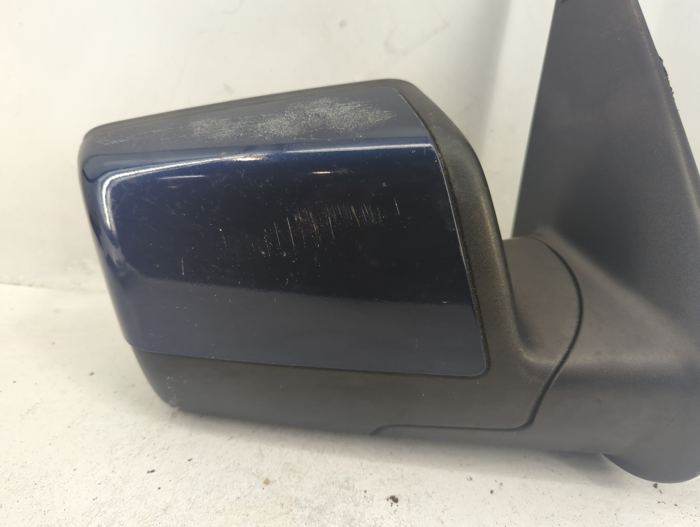 2006-2010 Ford Explorer Driver Side View Mirror - Left Door Mirror OEM Used - Oemusedautoparts1.com
