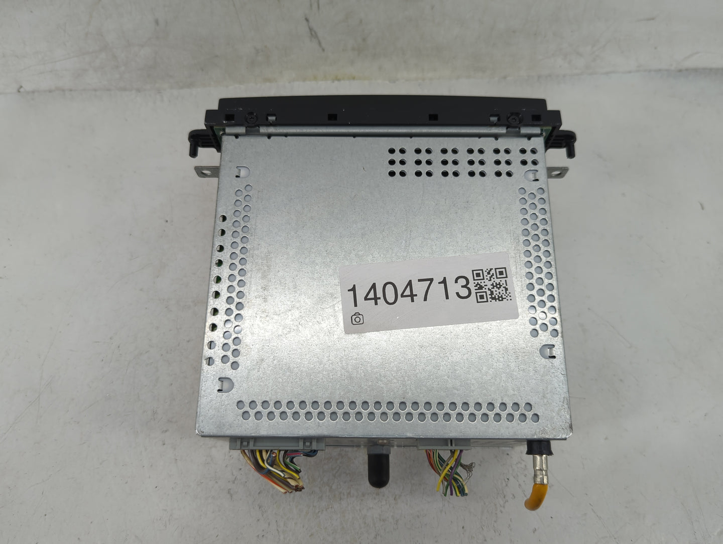 2008-2009 Ford Explorer Radio AM FM Cd Player Receiver Replacement P/N:8L2T-18C869-AE Fits Fits 2008 2009 OEM Used Auto Part