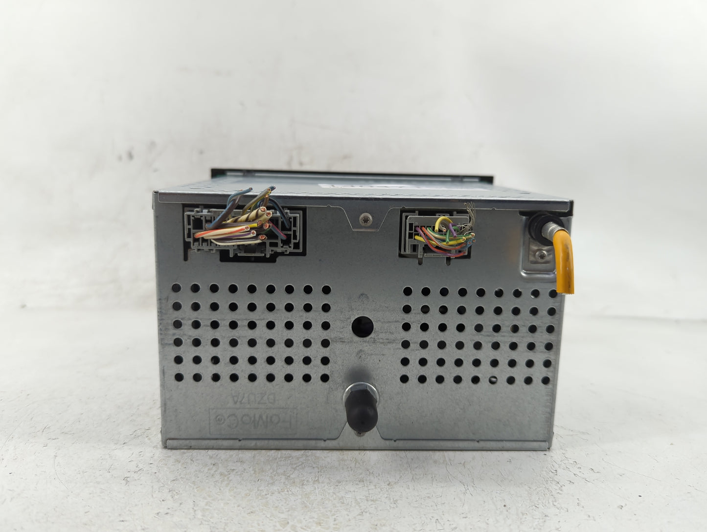 2008-2009 Ford Explorer Radio AM FM Cd Player Receiver Replacement P/N:8L2T-18C869-AE Fits Fits 2008 2009 OEM Used Auto Part