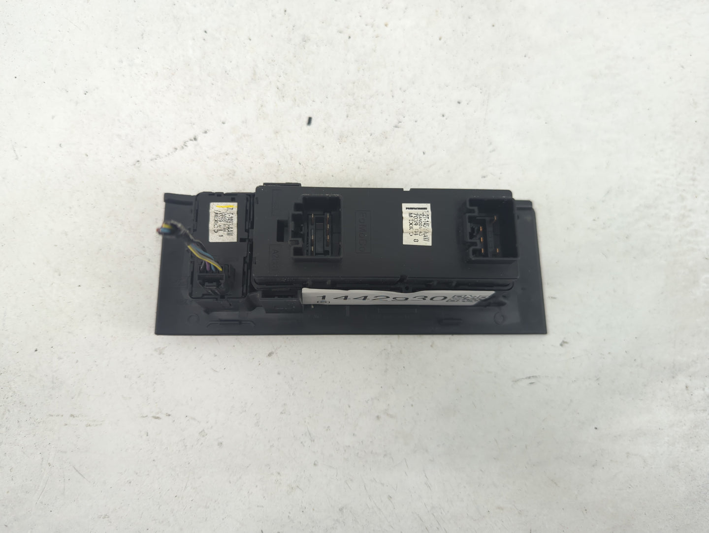 2006-2007 Ford Explorer Master Power Window Switch Replacement Driver Side Left P/N:7L2T-14540-AAW SANDD104G Fits OEM Used A
