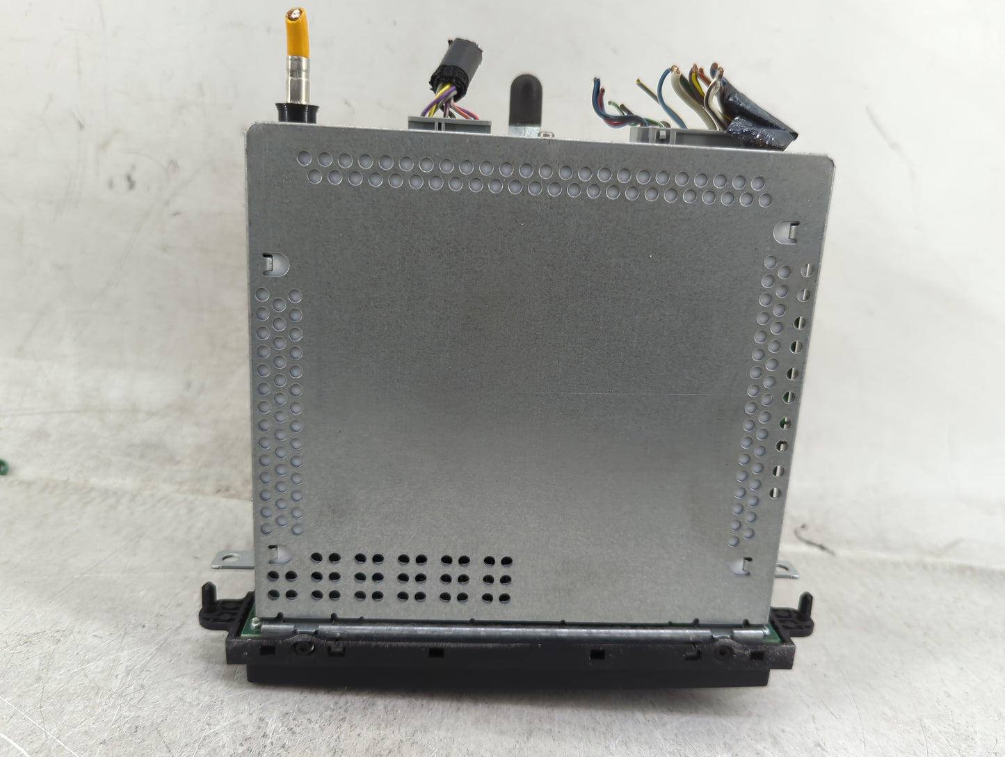 2008-2009 Ford Explorer Radio AM FM Cd Player Receiver Replacement P/N:8L2T-18C869-AF Fits Fits 2008 2009 OEM Used Auto Part