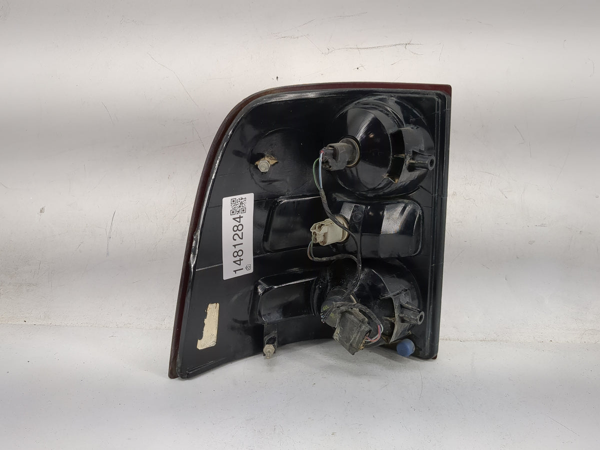 2007-2010 Ford Explorer Tail Light Assembly Passenger Right OEM P/N:447H-T90CE Fits Fits 2007 2008 2009 2010 OEM Used Auto P