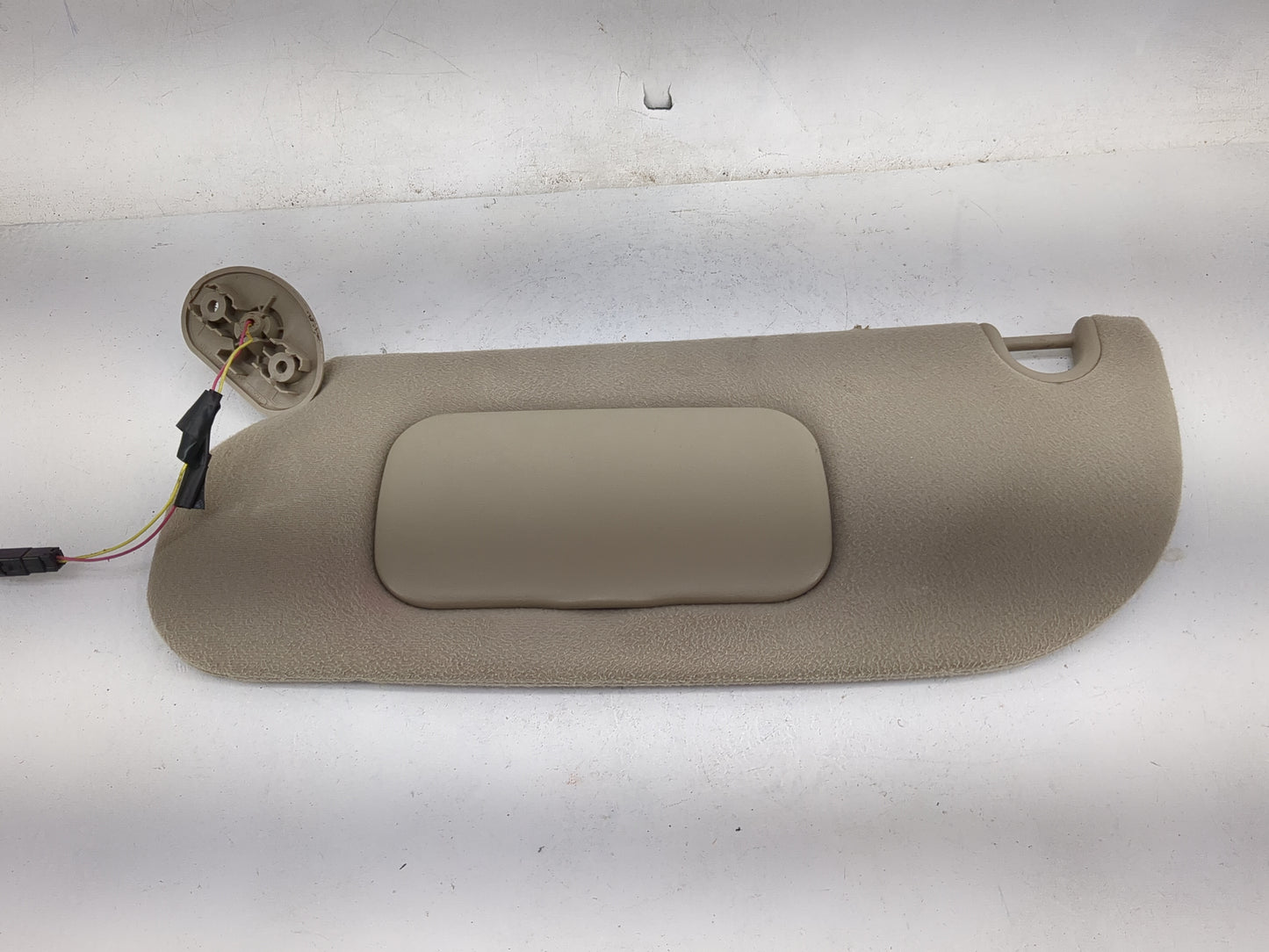 2008 Ford Explorer Sun Visor Shade Replacement Driver Left Mirror Fits OEM Used Auto Parts - Oemusedautoparts1.com