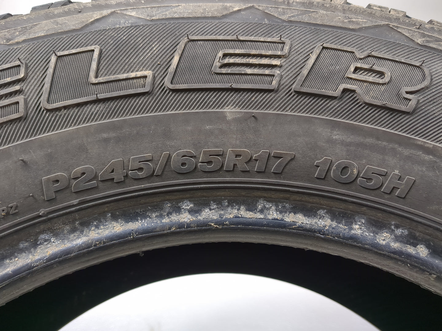 Used Tire P245/65R17 BRIDGESTONE DUELER H/L ALENZA PLUS 105H - Tread Depth 8/32 - Oemusedautoparts1.com