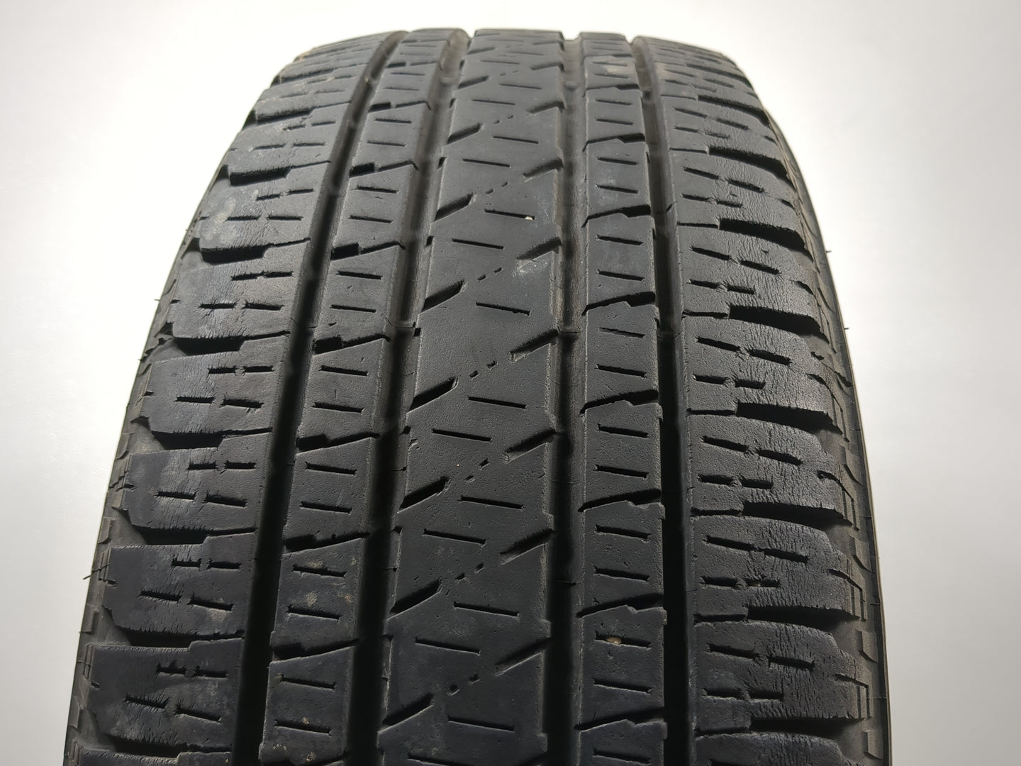 Used Tire P245/65R17 BRIDGESTONE DUELER H/L ALENZA PLUS 105H - Tread Depth 8/32 - Oemusedautoparts1.com
