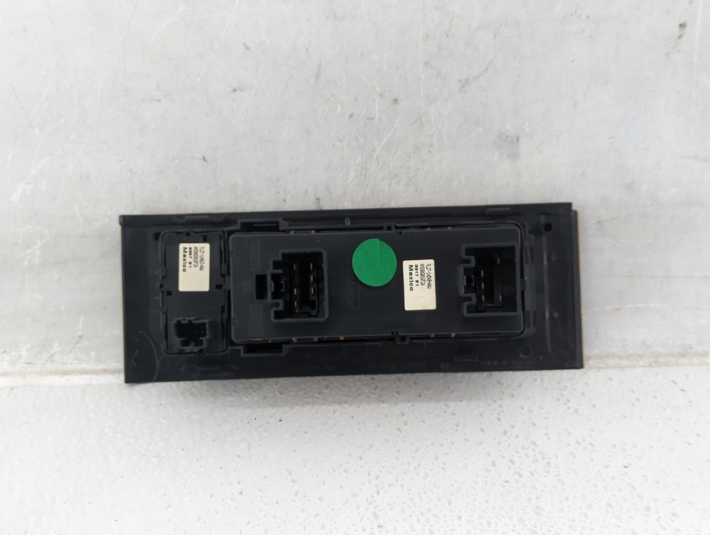 2008-2010 Ford Explorer Master Power Window Switch Replacement Driver Side Left P/N:7L2T-14540-AAW Fits OEM Used Auto Parts 