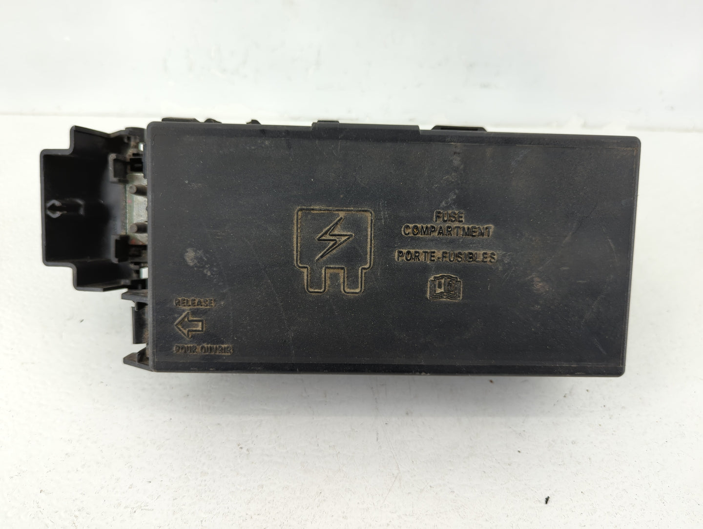 2002-2010 Ford Explorer Fusebox Fuse Box Panel Relay Module P/N:2L5T-14A075-AA Fits OEM Used Auto Parts - Oemusedautoparts1.