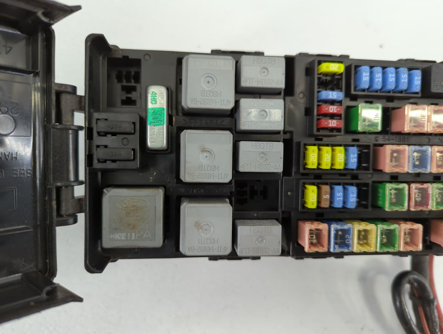 2002-2010 Ford Explorer Fusebox Fuse Box Panel Relay Module P/N:5L2T 14398 BE Fits OEM Used Auto Parts - Oemusedautoparts1.c