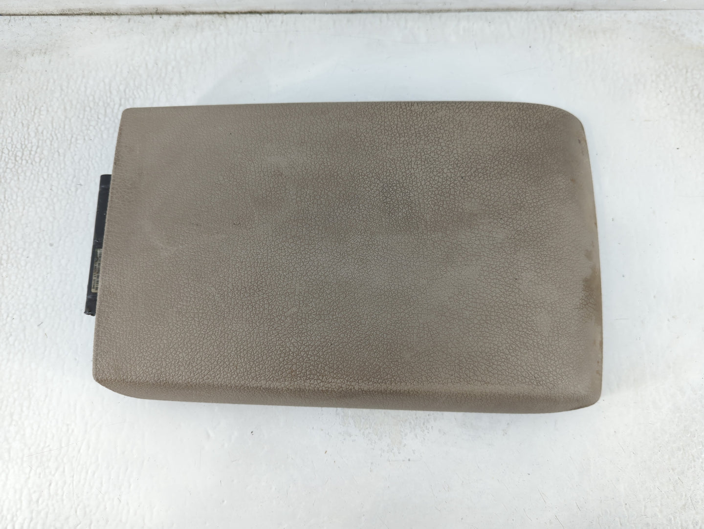 2008 Ford Explorer Center Console Armrest Cover Lid Fits OEM Used Auto Parts - Oemusedautoparts1.com