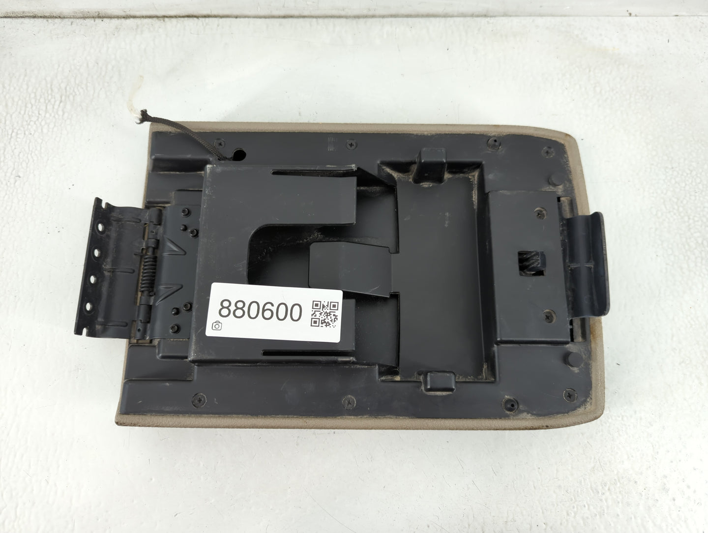 2008 Ford Explorer Center Console Armrest Cover Lid Fits OEM Used Auto Parts - Oemusedautoparts1.com