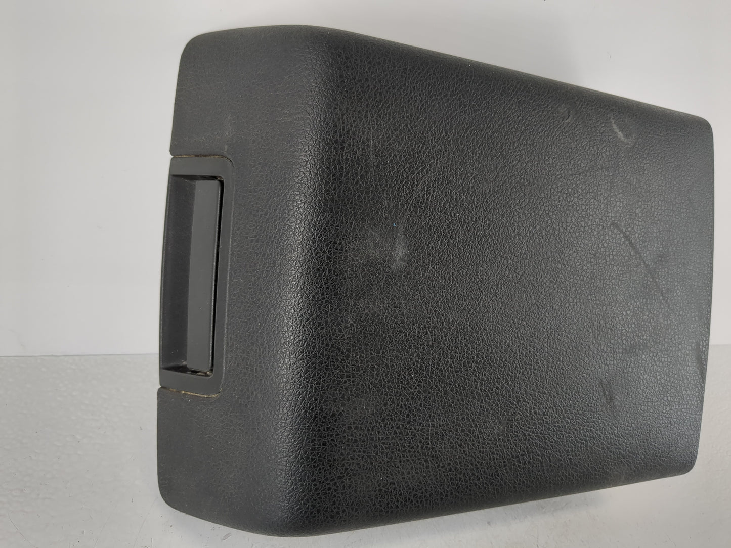 2006-2008 Ford F-150 Center Console Armrest Cover Lid Fits Fits 2006 2007 2008 OEM Used Auto Parts - Oemusedautoparts1.com