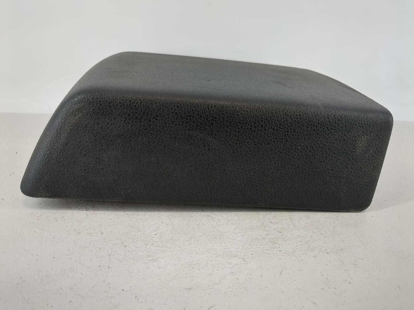 2006-2008 Ford F-150 Center Console Armrest Cover Lid Fits Fits 2006 2007 2008 OEM Used Auto Parts - Oemusedautoparts1.com