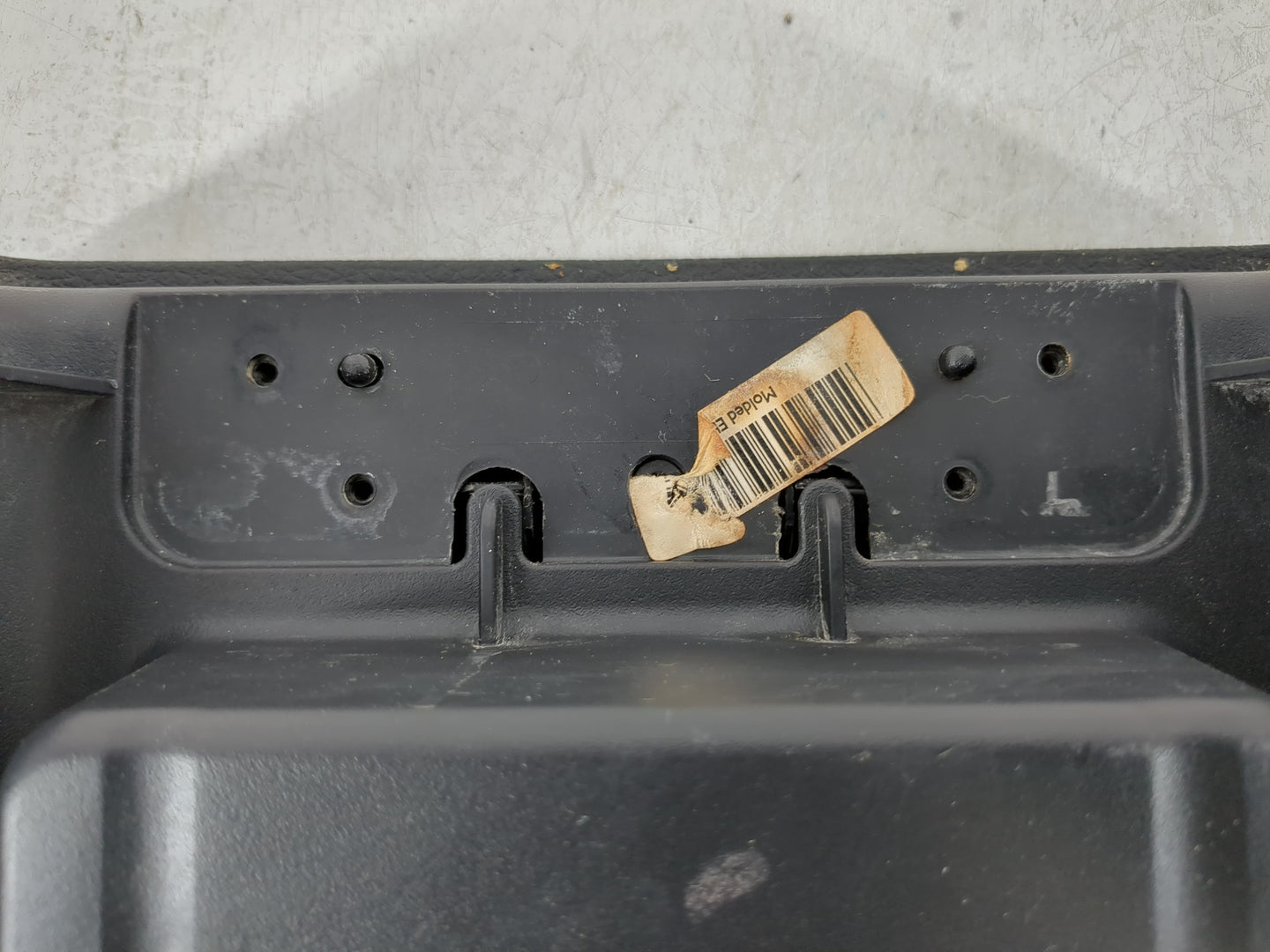2006-2008 Ford F-150 Center Console Armrest Cover Lid Fits Fits 2006 2007 2008 OEM Used Auto Parts - Oemusedautoparts1.com