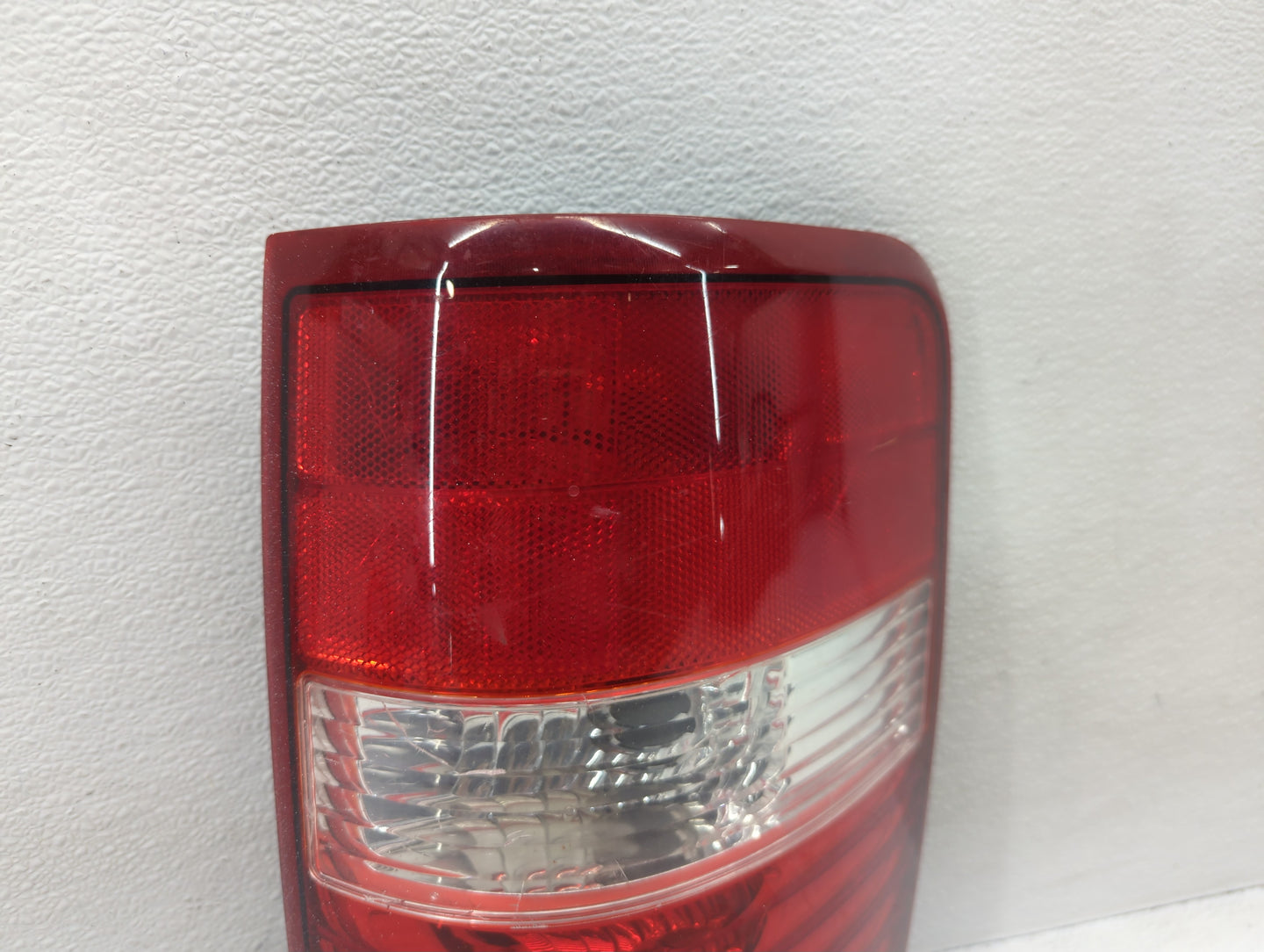 2006-2008 Ford F-150 Tail Light Assembly Driver Left OEM P/N:5L34-13B505-C Fits Fits 2006 2007 2008 OEM Used Auto Parts - Oe