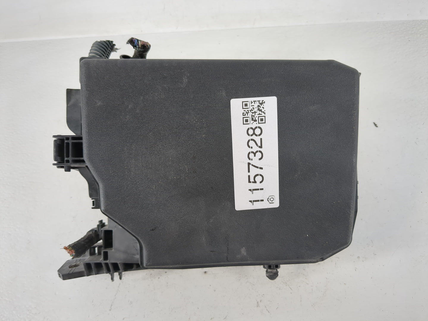 2007-2008 Ford F-150 Fusebox Fuse Box Panel Relay Module P/N:82662-02660 Fits Fits 2007 2008 OEM Used Auto Parts - Oemusedau