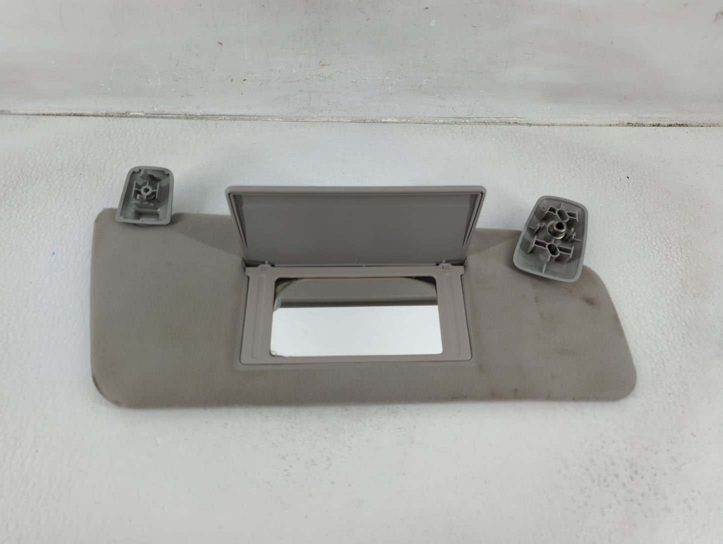 2004-2008 Ford F-150 Sun Visor Shade Replacement Passenger Right Mirror Fits Fits 2004 2005 2006 2007 2008 OEM Used Auto Par