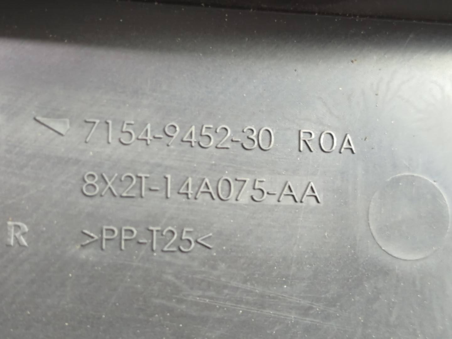 2007-2008 Ford F-150 Fusebox Fuse Box Panel Relay Module P/N:8X2T-14A075-AA 7154-9452-30, 82662-02660 Fits Fits 2007 2008 OE