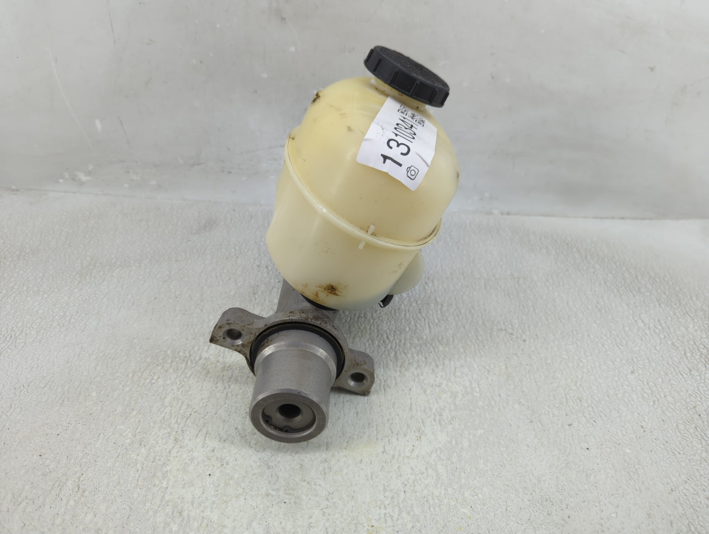 2004-2008 Ford F-150 Brake Master Cylinder 1310341 - Oemusedautoparts1.com