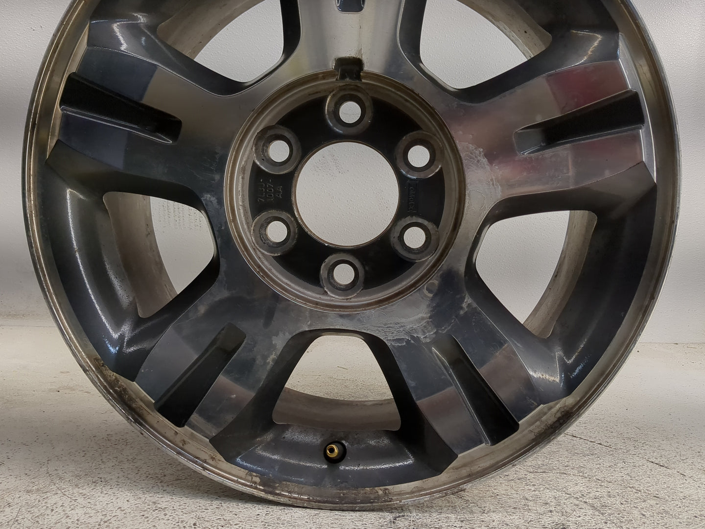 2007-2008 Ford F-150 Oem Wheel Rim 1356425 - Oemusedautoparts1.com