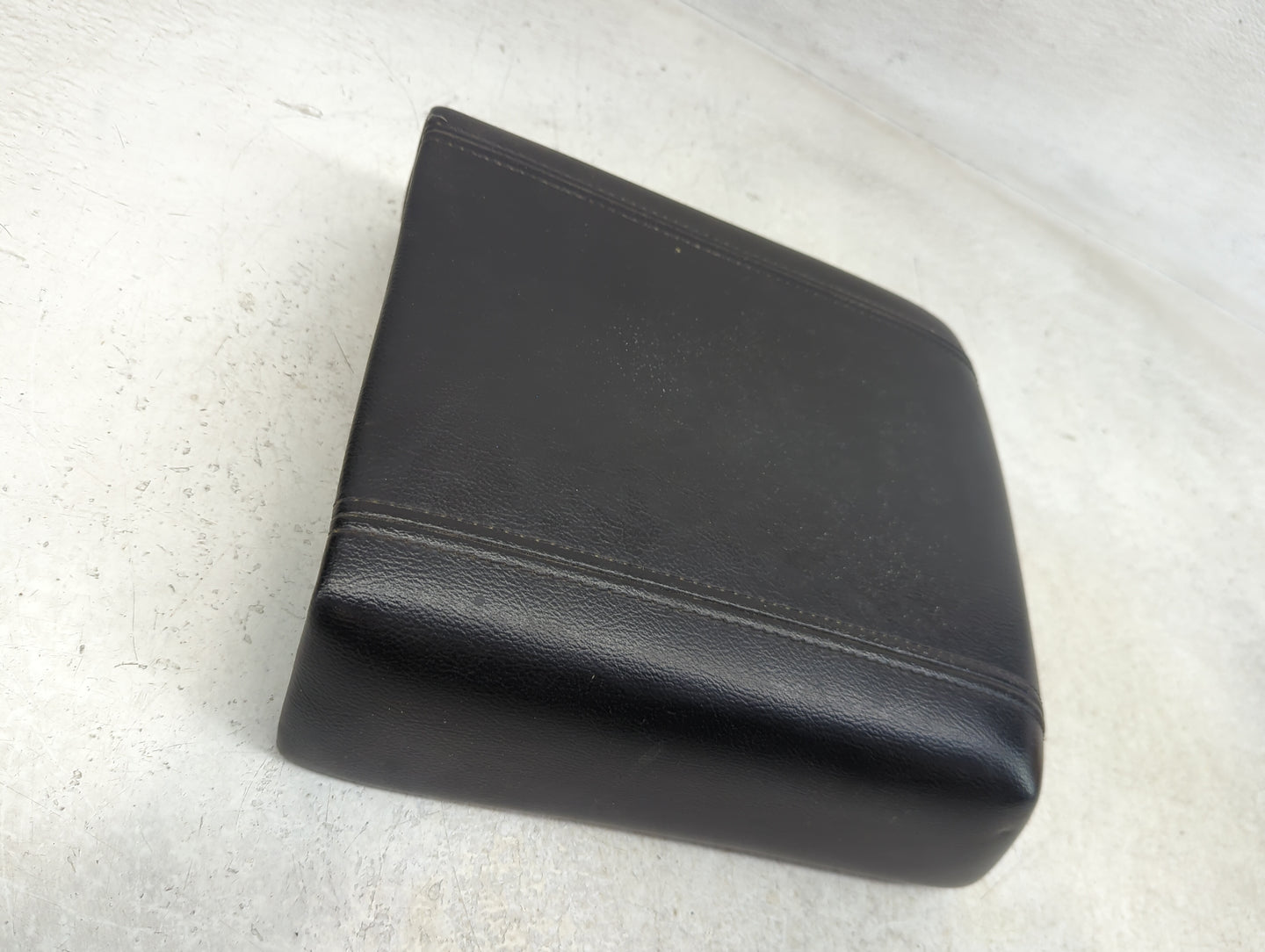 2008 Ford F-150 Center Console Armrest Cover Lid Fits OEM Used Auto Parts - Oemusedautoparts1.com