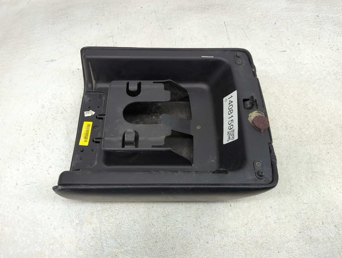 2008 Ford F-150 Center Console Armrest Cover Lid Fits OEM Used Auto Parts - Oemusedautoparts1.com