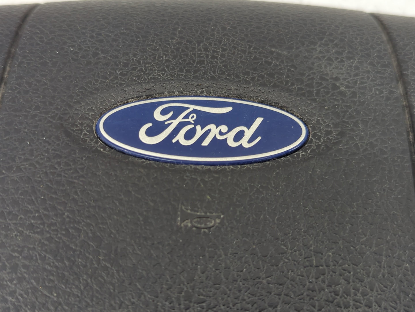 2004-2008 Ford F-150 Air Bag Driver Left Steering Wheel Mounted Fits Fits 2004 2005 2006 2007 2008 OEM Used Auto Parts - Oem