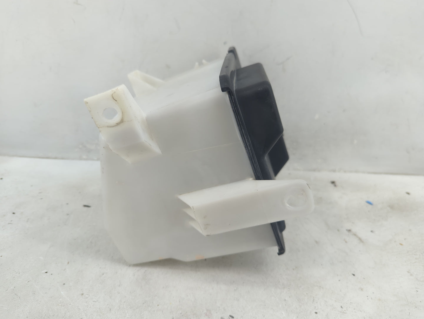 2007-2008 Ford F-150 Windshield Washer Fluid Reservoir Bottle Oem - Oemusedautoparts1.com
