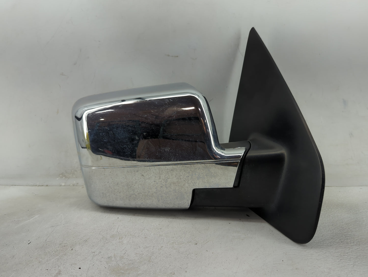 2004-2008 Ford F-150 Passenger Side View Mirror - Right Door Mirror OEM Used - Oemusedautoparts1.com