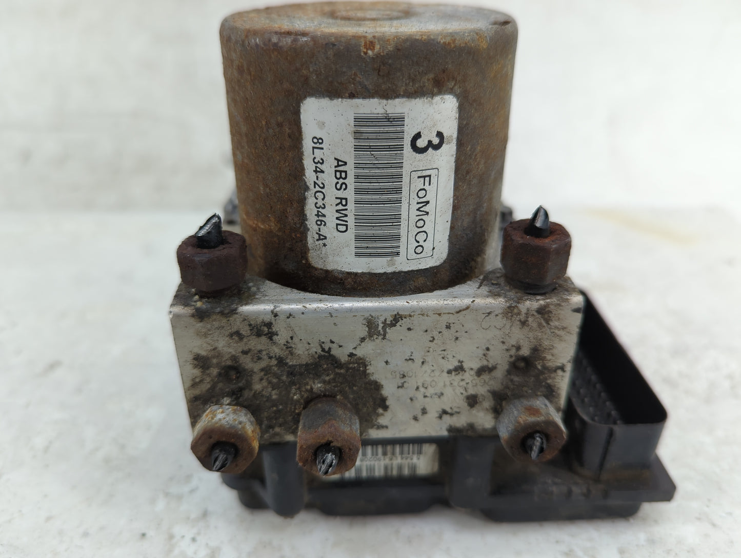 2008 Ford F-150 ABS Pump Control Module Replacement P/N:8L34-2C346-A Fits OEM Used Auto Parts - Oemusedautoparts1.com
