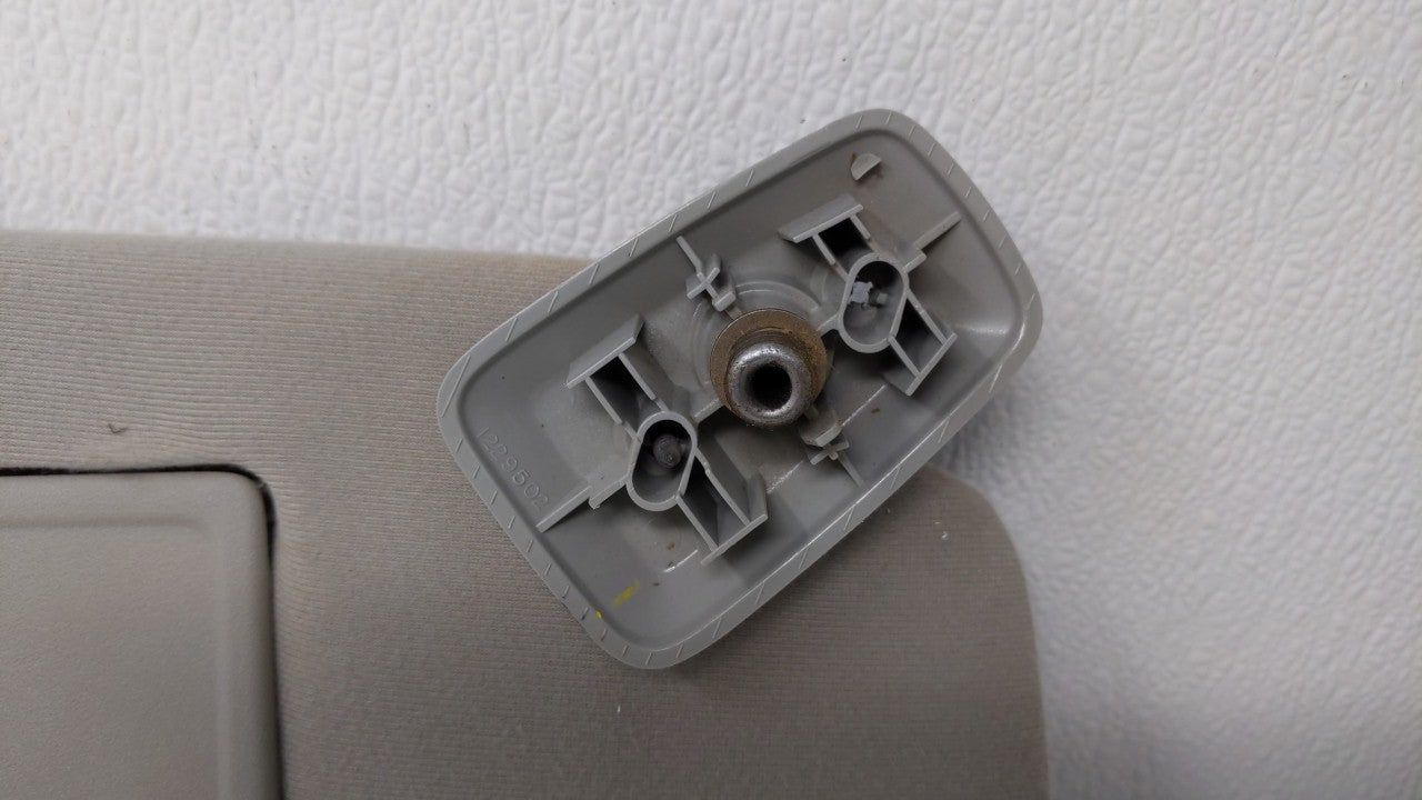 2004-2008 Ford F-150 Sun Visor Shade Replacement Passenger Right Mirror Fits Fits 2004 2005 2006 2007 2008 OEM Used Auto Par