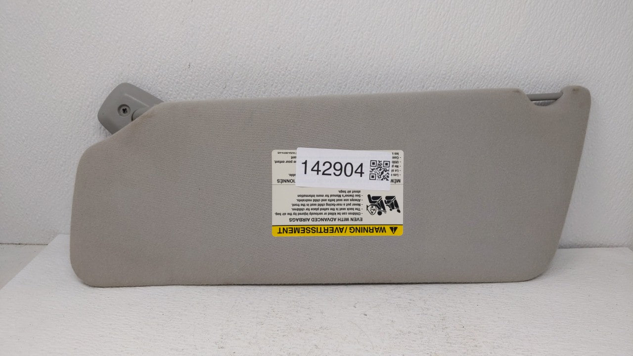 2004-2008 Ford F-150 Sun Visor Shade Replacement Passenger Right Mirror Fits Fits 2004 2005 2006 2007 2008 OEM Used Auto Par