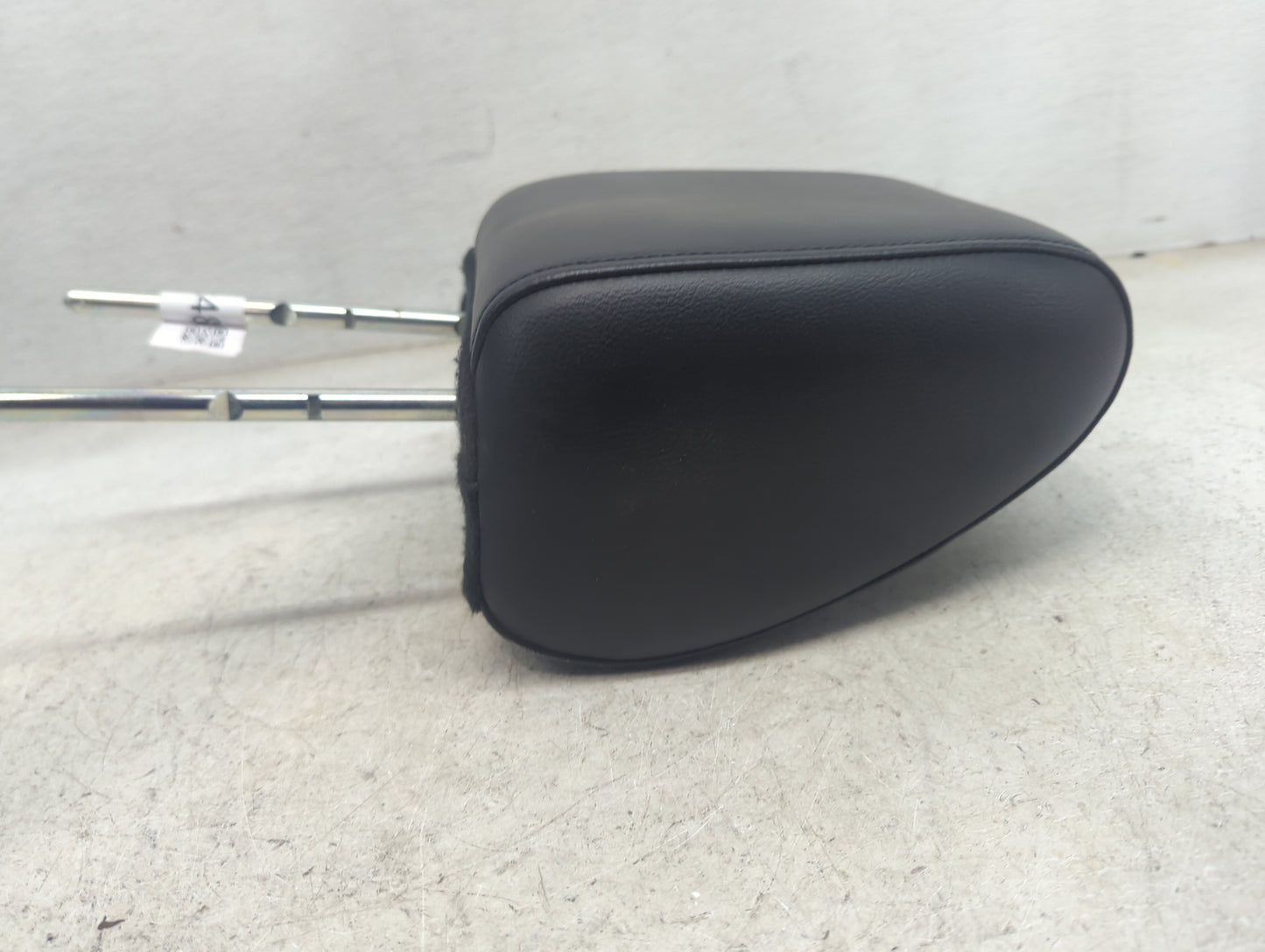 2008 Ford F-150 Headrest Head Rest Front Driver Seat Black 1472348 - Oemusedautoparts1.com