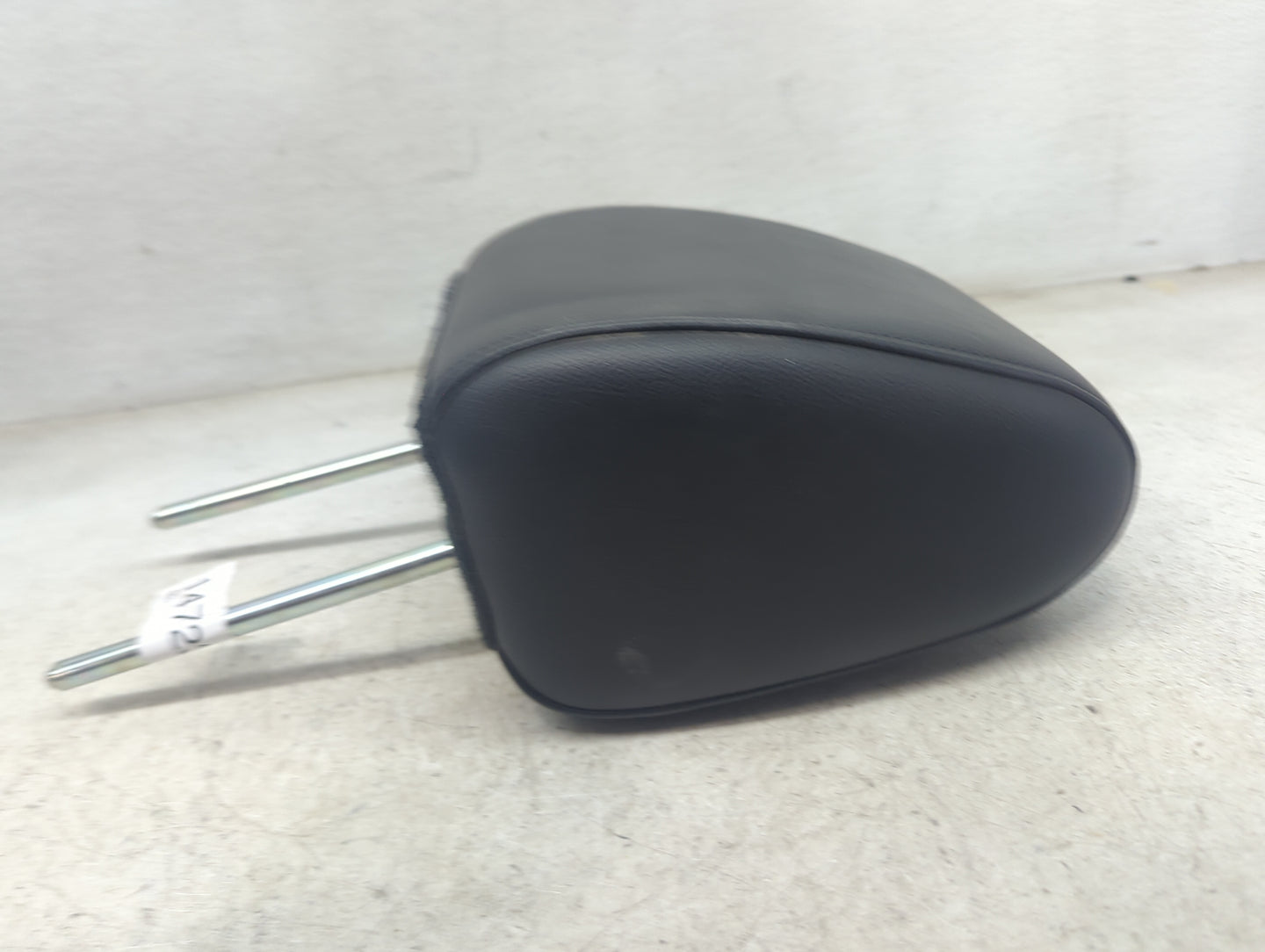 2008 Ford F-150 Headrest Head Rest Front Driver Seat Black 1472348 - Oemusedautoparts1.com