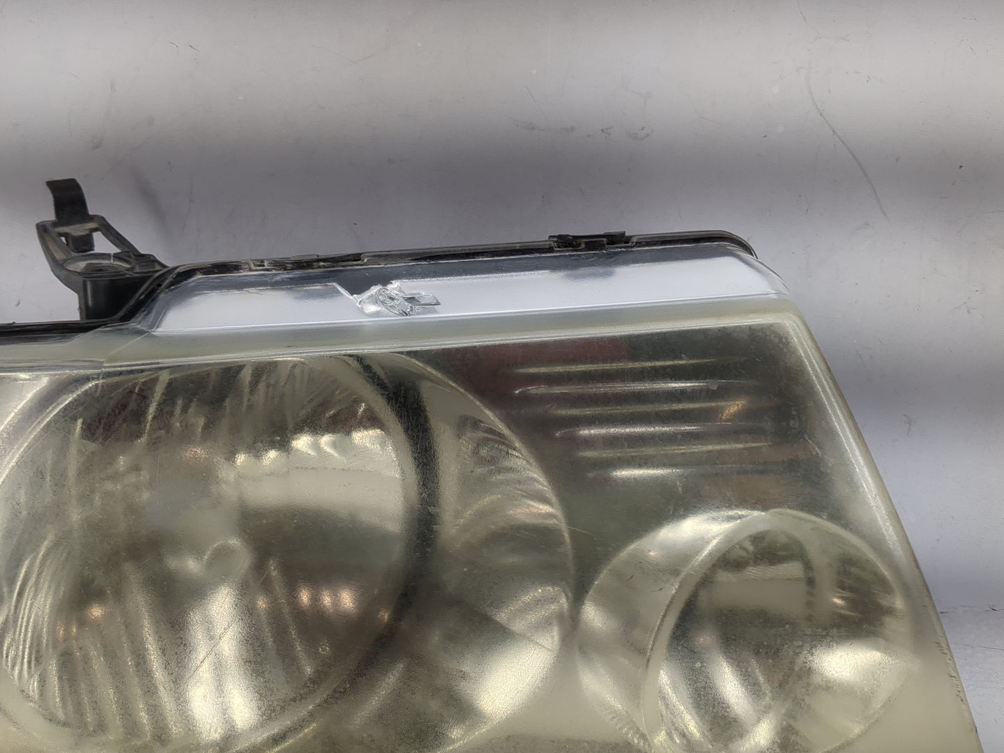2004-2008 Ford F-150 Passenger Right Oem Head Light Headlight Lamp 1479638 - Oemusedautoparts1.com