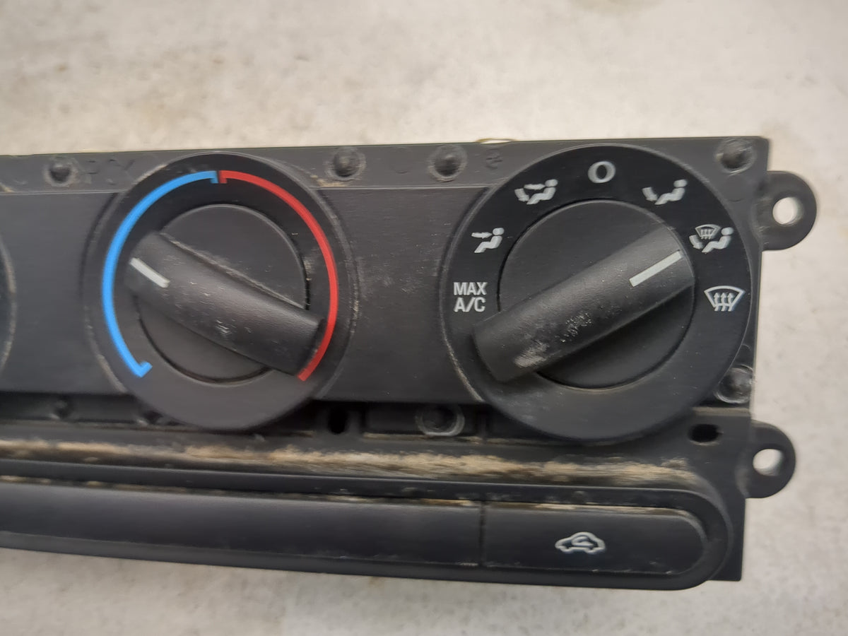2004-2008 Ford F-150 Climate Control Module Temperature AC/Heater Replacement P/N:7L34-19980-AA 7LAA196062 Fits OEM Used Aut