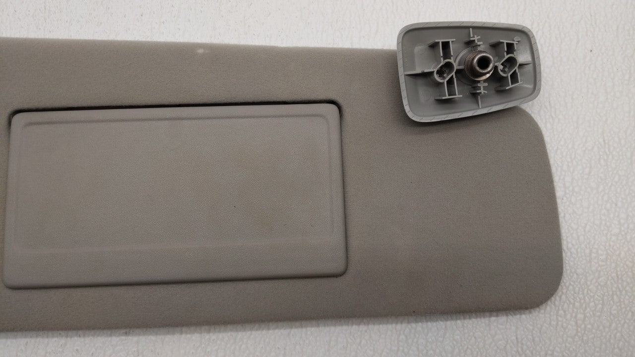 2004-2008 Ford F-150 Sun Visor Shade Replacement Passenger Right Mirror Fits Fits 2004 2005 2006 2007 2008 OEM Used Auto Par
