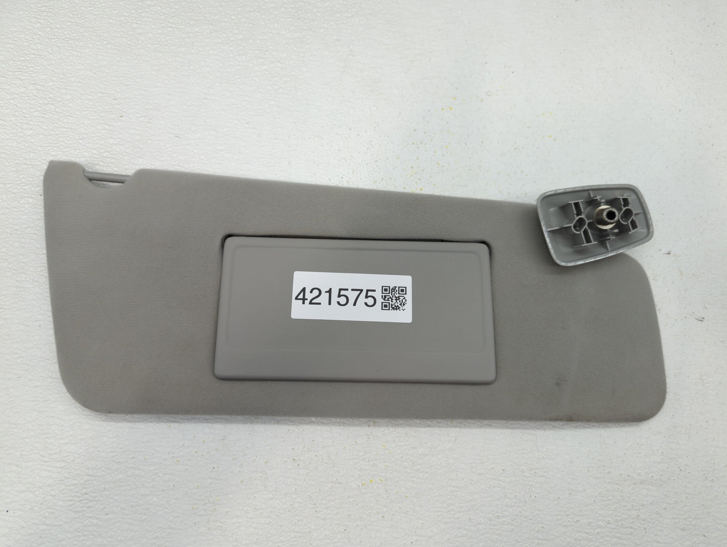 2004-2008 Ford F-150 Sun Visor Shade Replacement Passenger Right Mirror Fits Fits 2004 2005 2006 2007 2008 OEM Used Auto Par