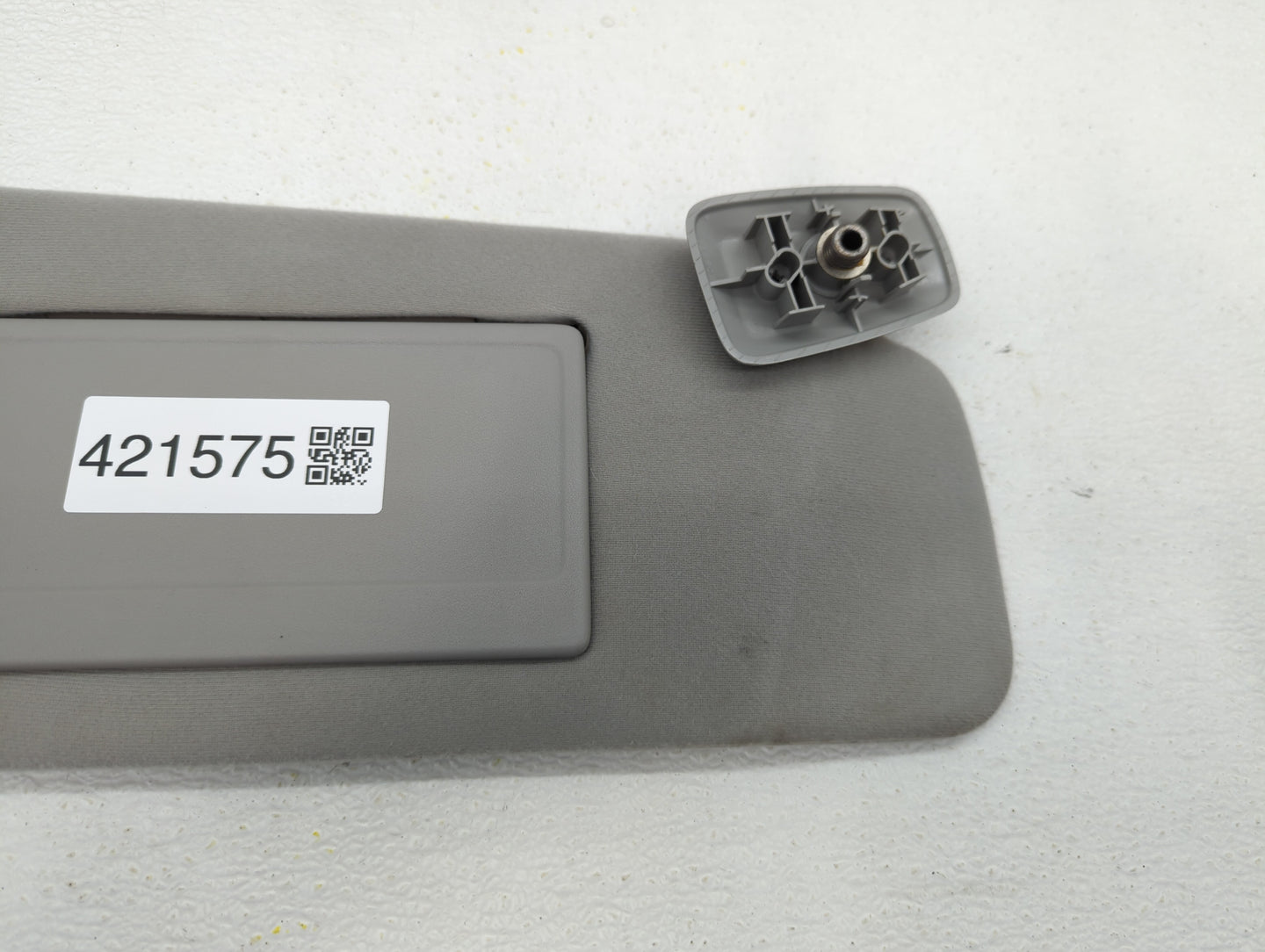 2004-2008 Ford F-150 Sun Visor Shade Replacement Passenger Right Mirror Fits Fits 2004 2005 2006 2007 2008 OEM Used Auto Par