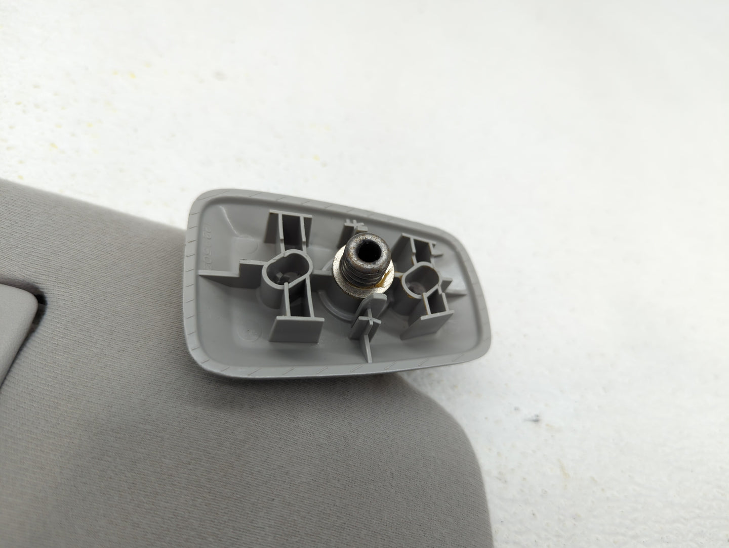 2004-2008 Ford F-150 Sun Visor Shade Replacement Passenger Right Mirror Fits Fits 2004 2005 2006 2007 2008 OEM Used Auto Par