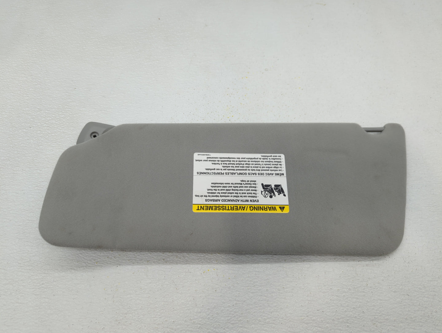 2004-2008 Ford F-150 Sun Visor Shade Replacement Passenger Right Mirror Fits Fits 2004 2005 2006 2007 2008 OEM Used Auto Par