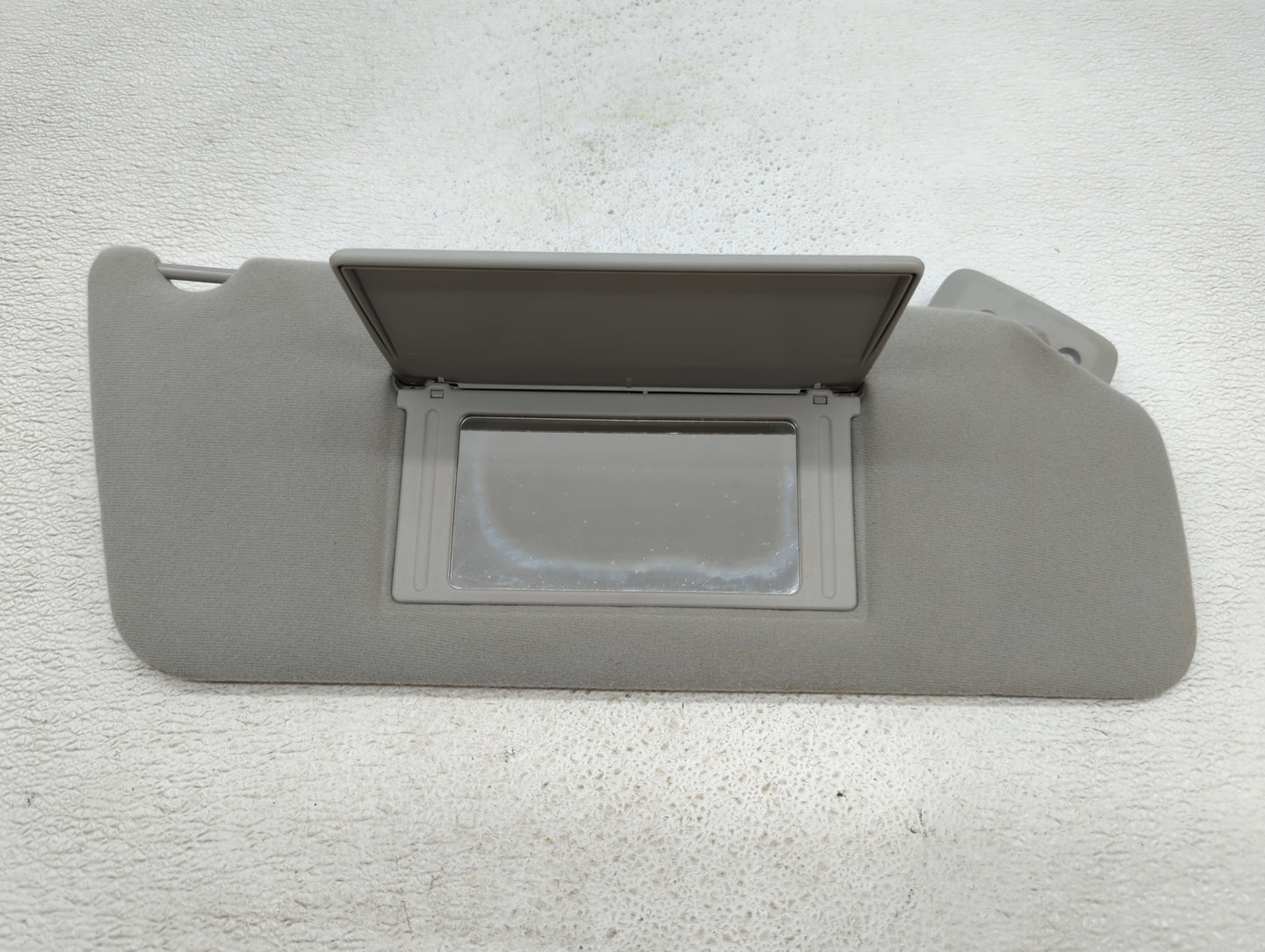 2004-2008 Ford F-150 Sun Visor Shade Replacement Passenger Right Mirror Fits Fits 2004 2005 2006 2007 2008 OEM Used Auto Par